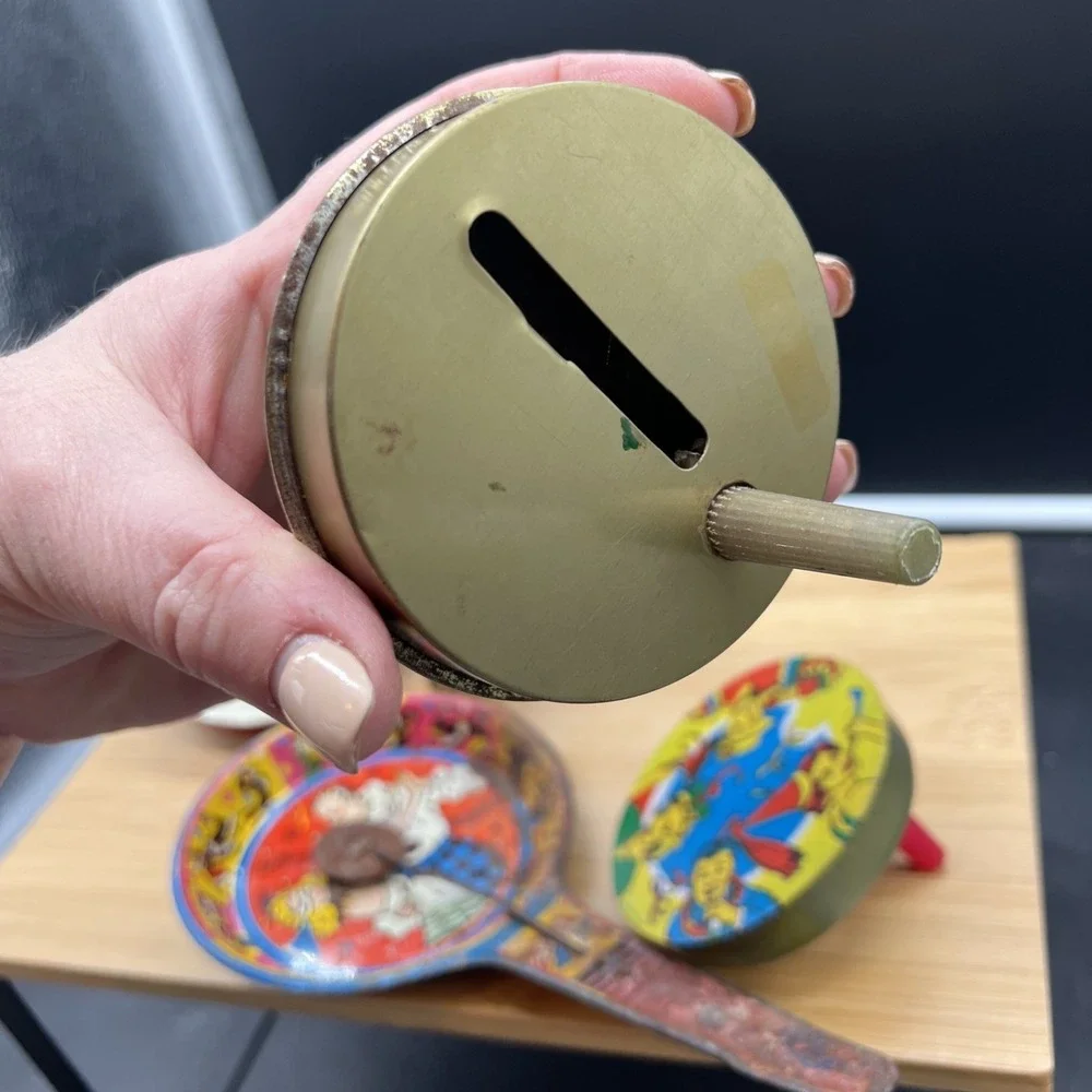 5 Vintage Noisemakers US Metal Toy MFG Noise Maker Tin Taiwan Rattle Party